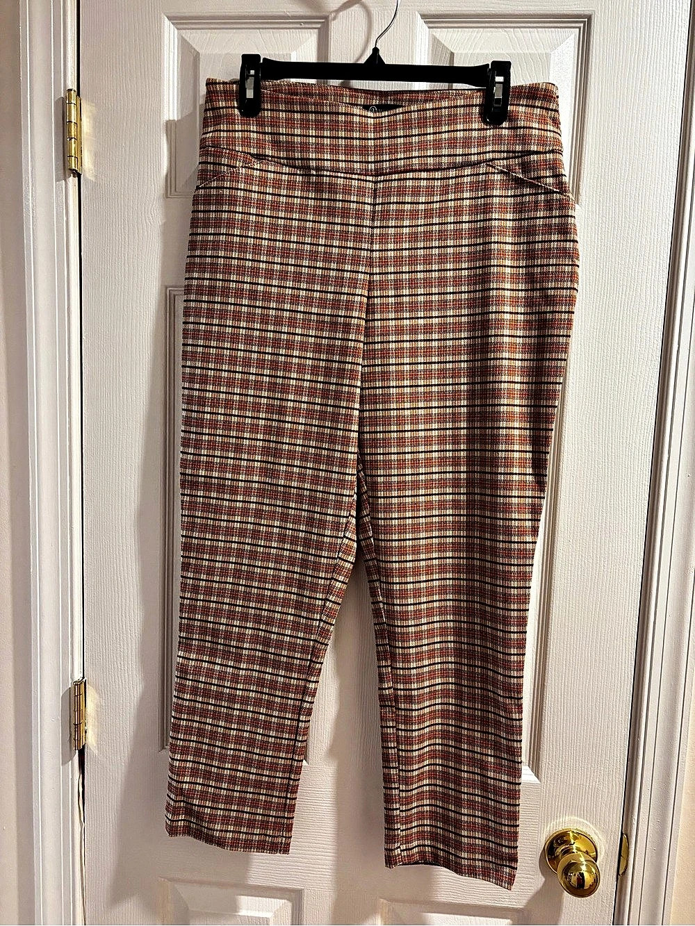 Versona Plaid Straight Leg Pull-on Pants